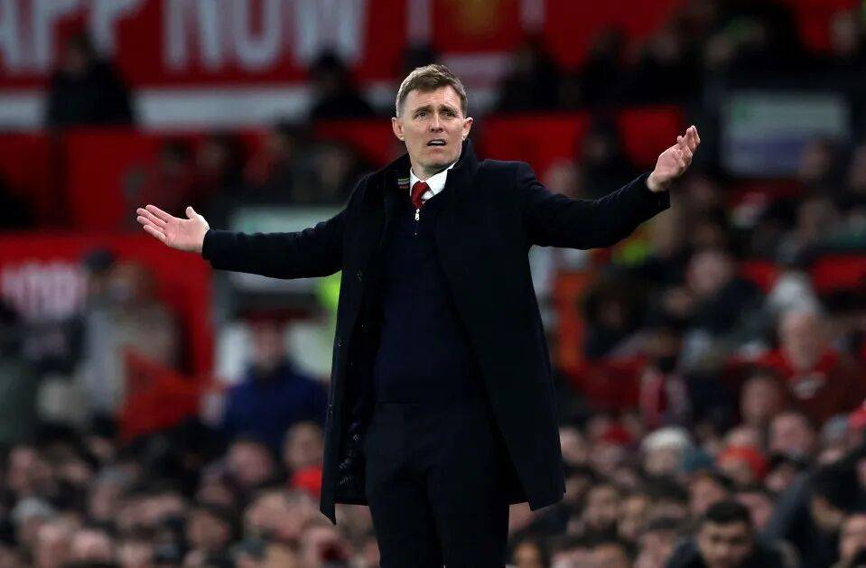 曼联1-2足总杯出局赛季无冠！弗莱彻转正已无望，欧冠资格成唯一希望